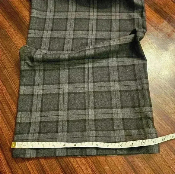 Lane Bryant Gray Plaid Flat Front High Rise Wide Leg Trouser Pants Size 22R EUC - Picture 6 of 9
